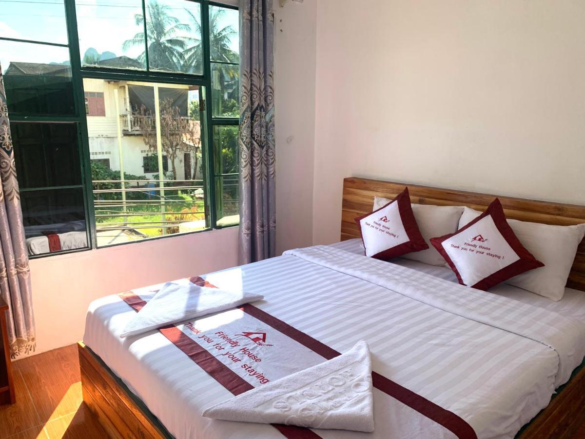 Vang Vieng Lily Backpackers Hostel Exterior photo