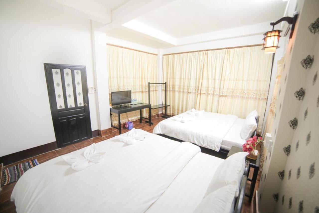 Vang Vieng Lily Backpackers Hostel Exterior photo