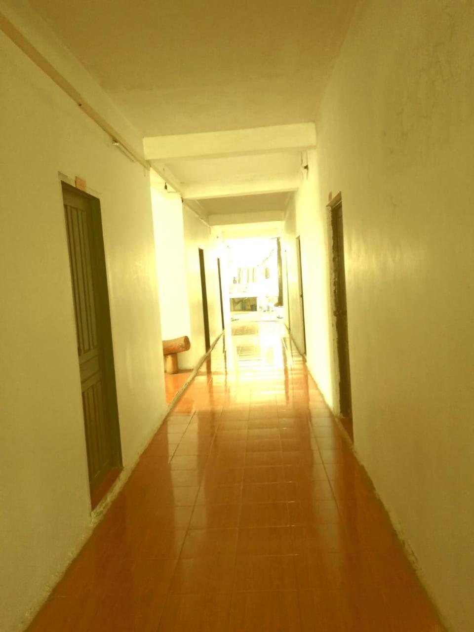 Vang Vieng Lily Backpackers Hostel Exterior photo