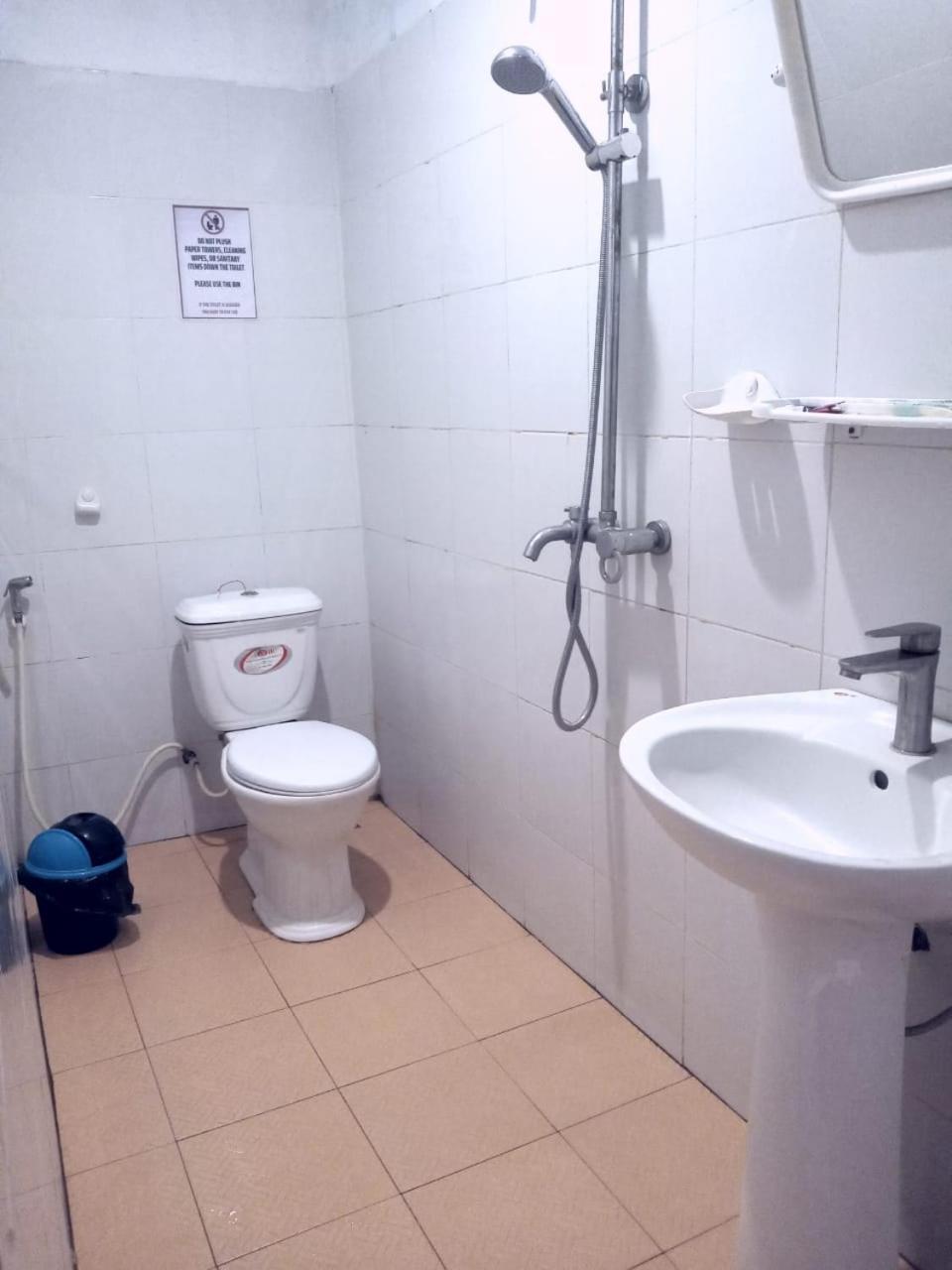 Vang Vieng Lily Backpackers Hostel Exterior photo